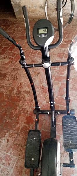 elliptical exercise cycle/exercise machine 3