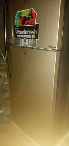 i m selling my Daw fridge slighty used!