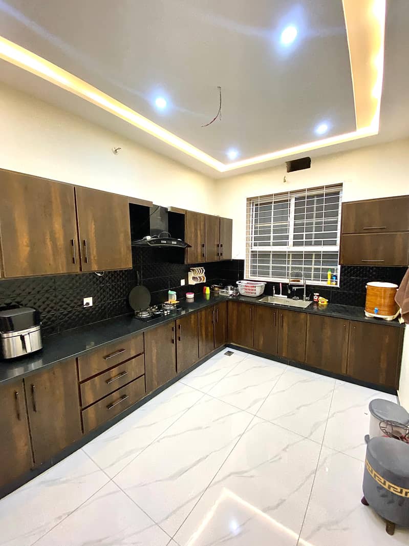 7 Marla Beautiful House for Sale in Hamza Ghous Abdullah Colony 7