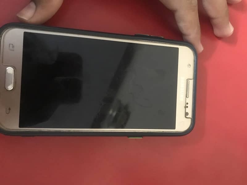 samsung j5 10/10  working condition and 9/10 overall condition 0