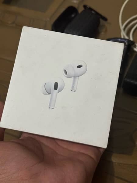 Apple Airpods Pro 2 (2nd Generation ) 4