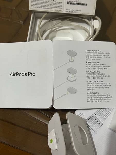 Apple Airpods Pro 2 (2nd Generation ) 10