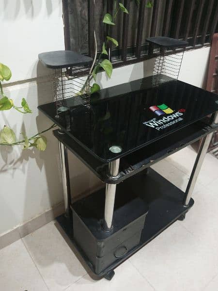black glass windows xp Computer Table for sale 4