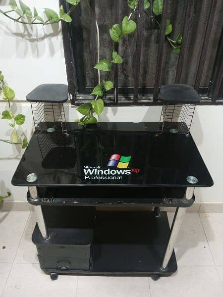 black glass windows xp Computer Table for sale 6