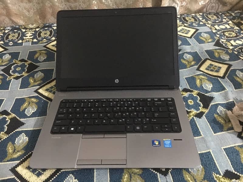 HP Laptop 8
