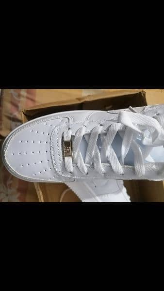 White nike sneakers for sale unisex 5