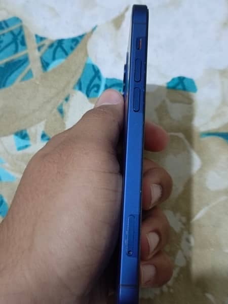 IPHONE 12 (BLUE COLOUR) 5