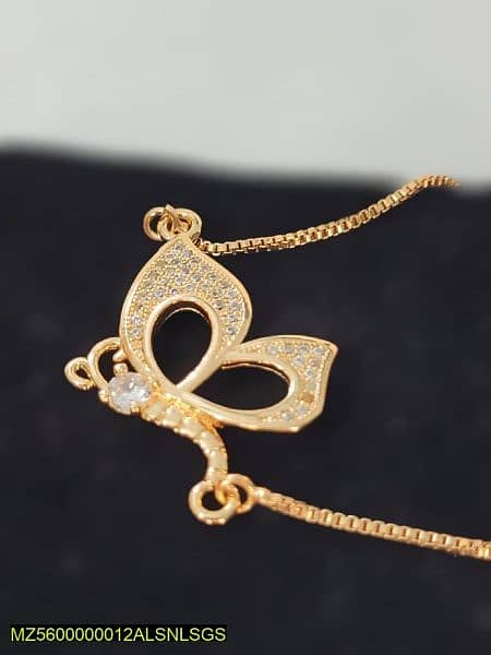 Elegant butterfly design bracelet, golden 0