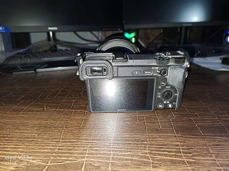 Sony Alpha a6400 Mirrorless Camera & Sigma 16mm f-1.4 DC DN 7