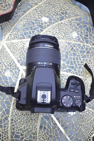 Canon 250D camera with 18-55mm lens 5
