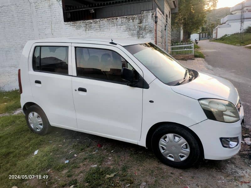 wagon r 2018 December almost 2019 shap in good condition 2