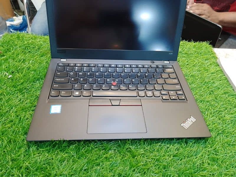 Lenovo X260 i5 6th gen 8 GB 128 ssd laptop 4