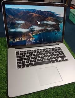 Apple MacBook Pro 2015 ( 15” Retina display )