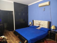 single room Available for female