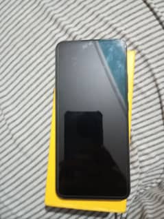 realme c21 with box and charger 0