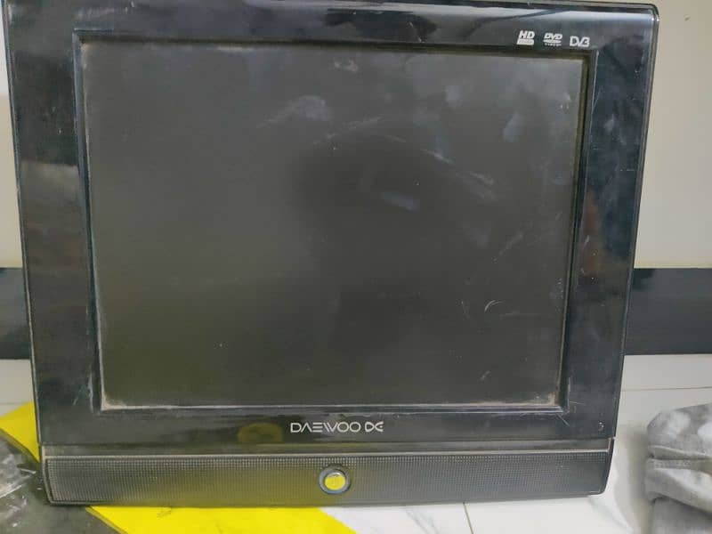 DAEWOO LCD HDMI AND VGA NAD CABLE AND OTHER PORT 0
