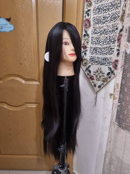 gril dress and wigs and hair extensions available 8