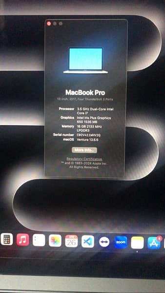 Macbook pro 2017 i7 16gb ram 256gb ssd 3