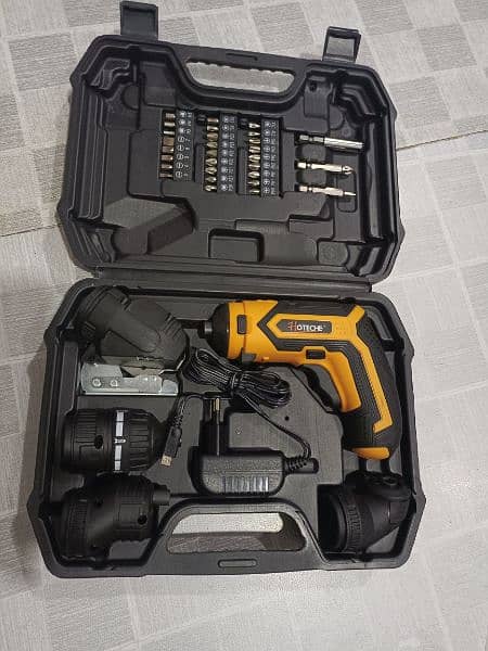 4 in 1 cordless tools 4V lithium battery P800116 3