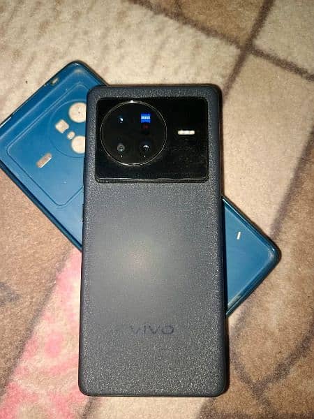 VIVO X80 3