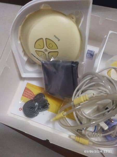 Medala Single Swing Electric Breast Pump 2