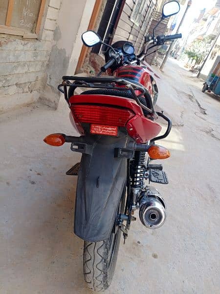 Yahama ybr lush condition home use bike first onwer 2