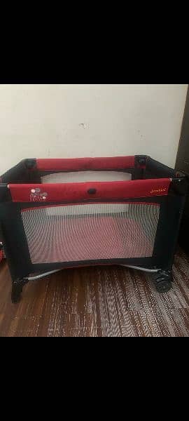baby cot with play pan 1