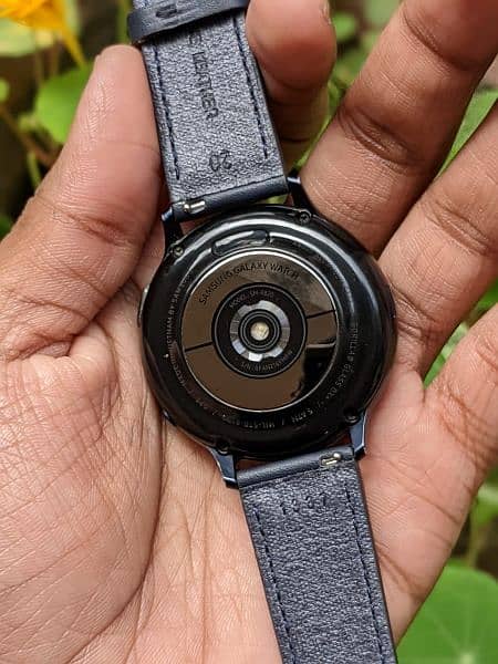 Samsung Galaxy Watch Active 2 44mm smartwatch 1