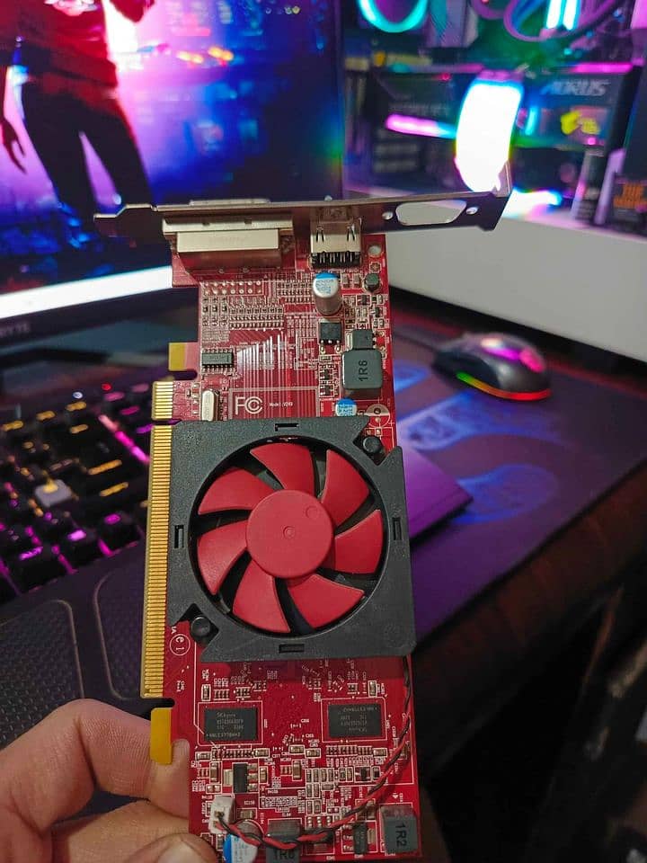 AMD hd 8470 1Gb ddr3 gpu card 0