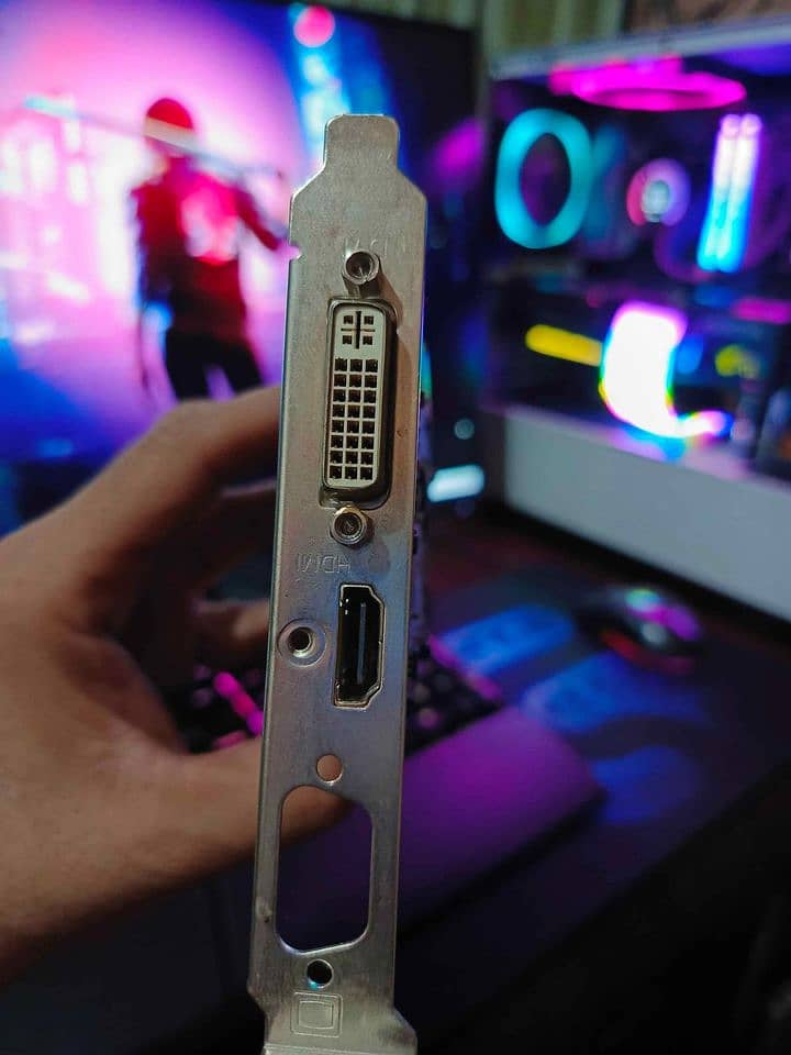 AMD hd 8470 1Gb ddr3 gpu card 1