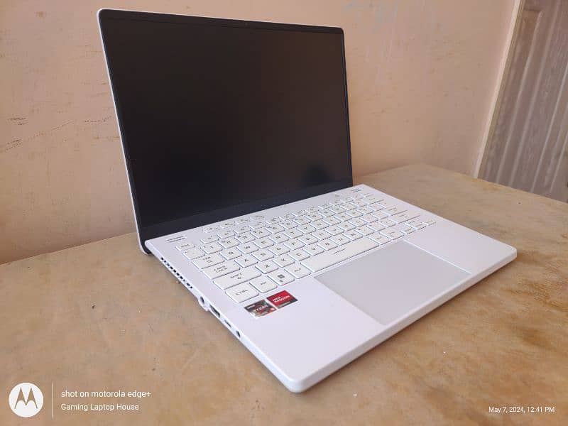 Asus ROG Zephyrus G14 Gaming Laptop 6