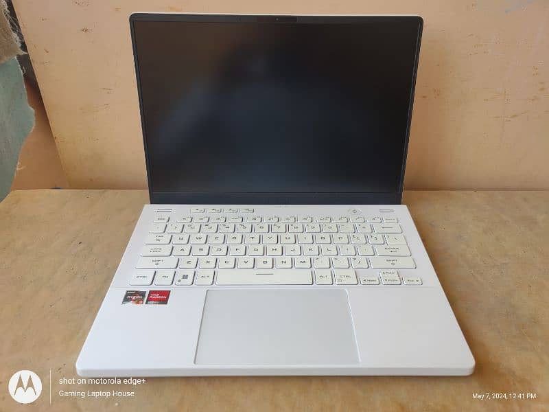 Asus ROG Zephyrus G14 Gaming Laptop 7