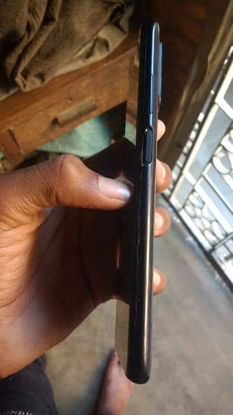 I am selling my redmi 9t mobile 1