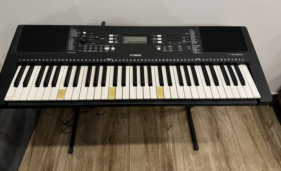 Yamaha Keyboard PSR- E363 (piano) 0