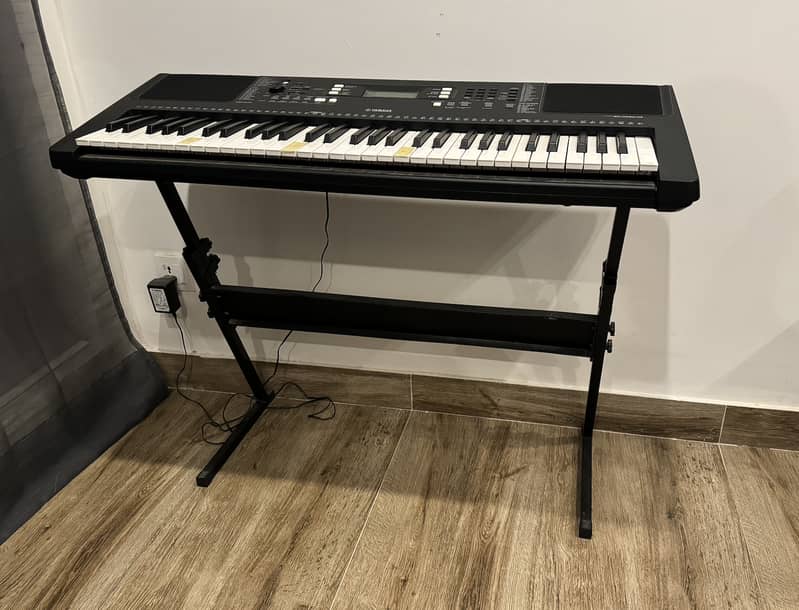 Yamaha Pianoa PSR- E363 1