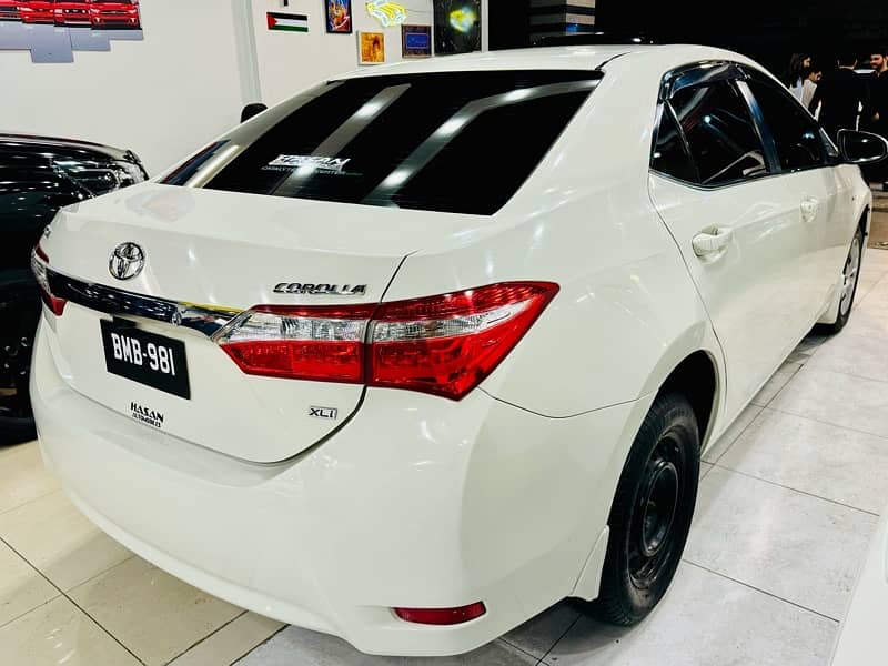 Toyota Corolla XLI 2018 GLI CONVERTED B2B ORIGINAL 4