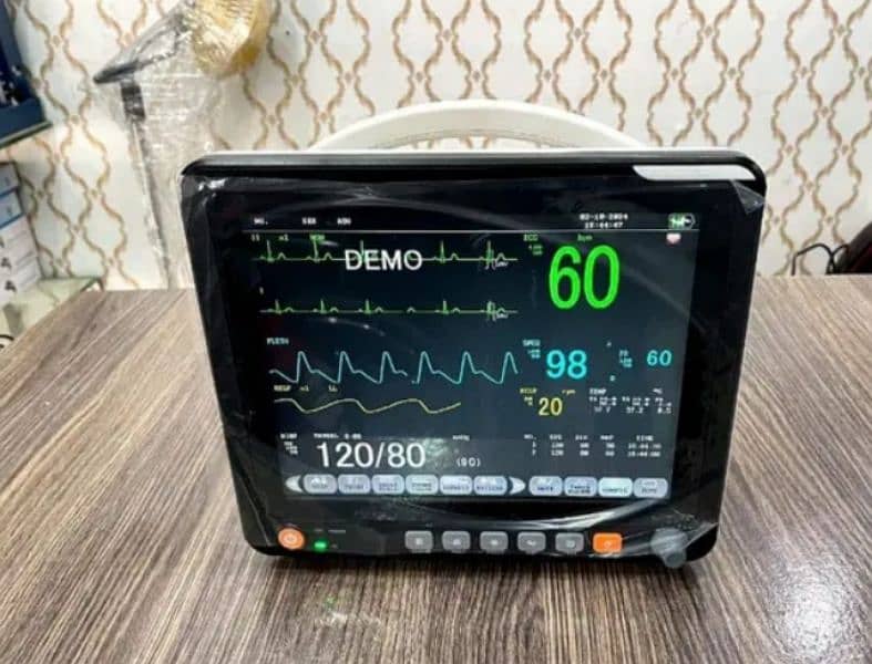 Patient Cardiac Monitor 0