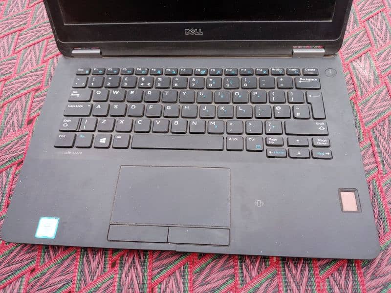 Laptop Dell letitude / Core i5 / 6th Gen 1