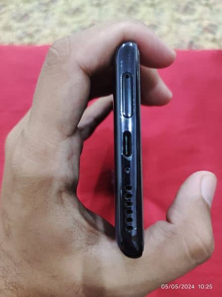 Motorola edge 30 pro . Gaming phone . Snapdragon 8 gen 1 processor . 4