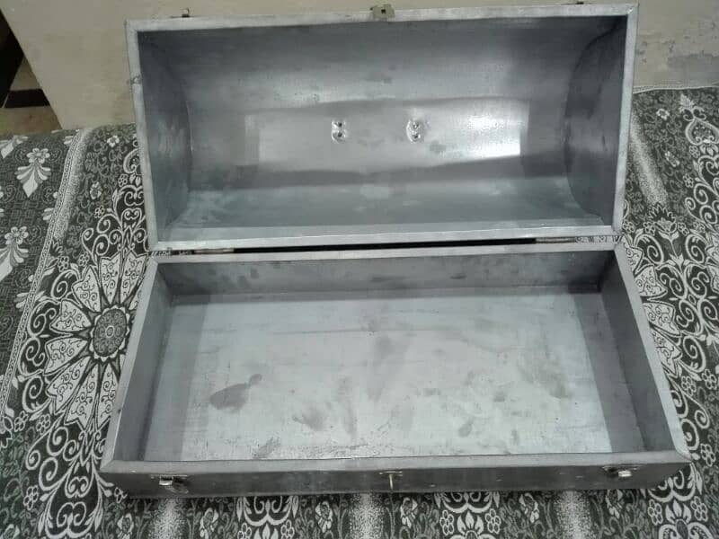 sewing machine box for sale 1