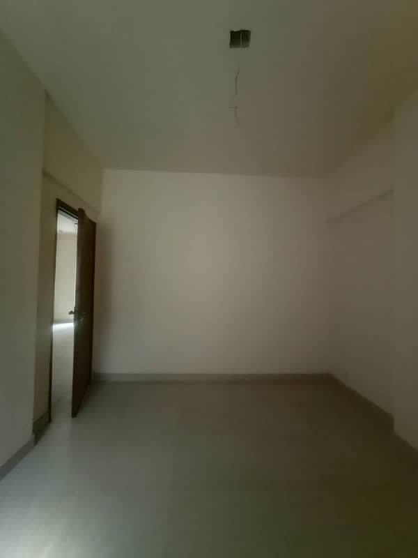 3 BED DD APARTMENT FOR SALE 
LEASED APARTMENT 18