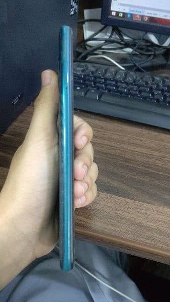Redmi Note 9 3