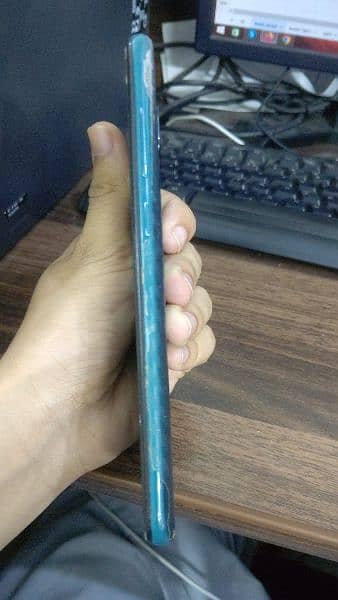 Redmi Note 9 4