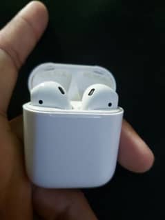 Apple Airpods  2nd generation
