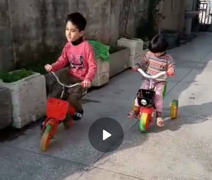 بچوں کی دو سائیکلیں برائے فروخت یہں، جلدی رابطہ کیجیے 3