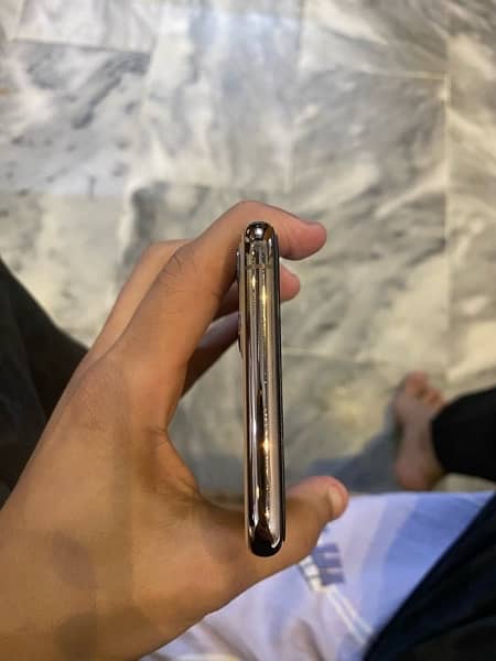 iphone 11promax (pta approved) 6