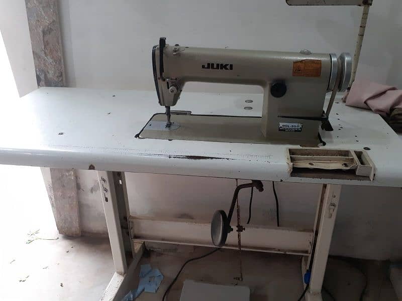2x sewing machine 3