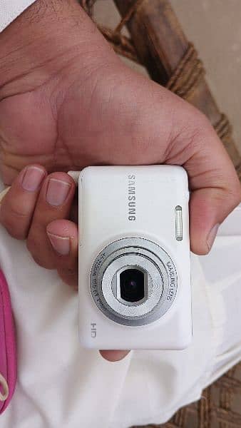 Samsung Digital camera 16 Mega Pixel 6