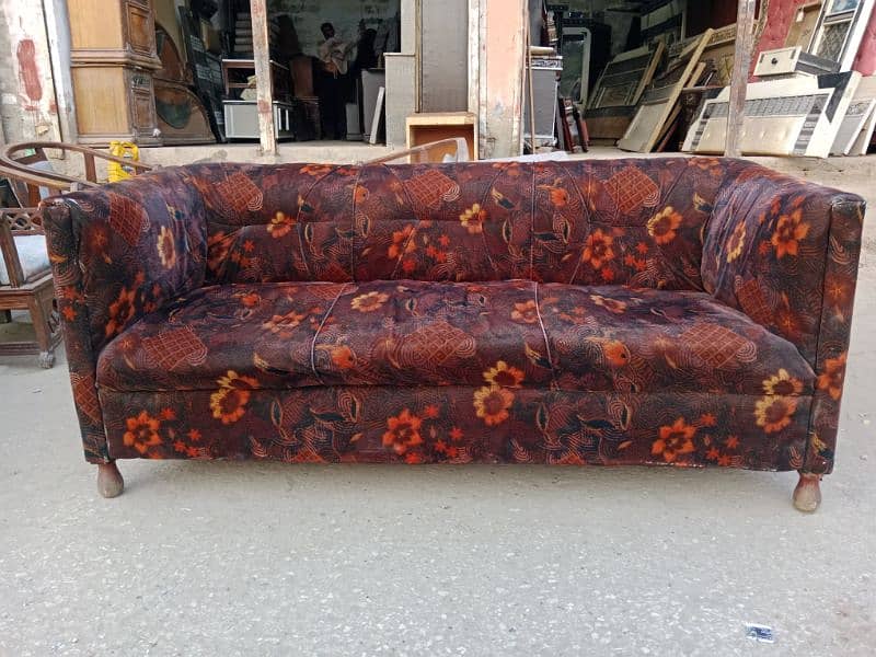 One Item 3 seater Sofa 10/10 Condition 2