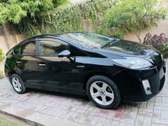 Toyota Prius 2011/15 fully maintained car